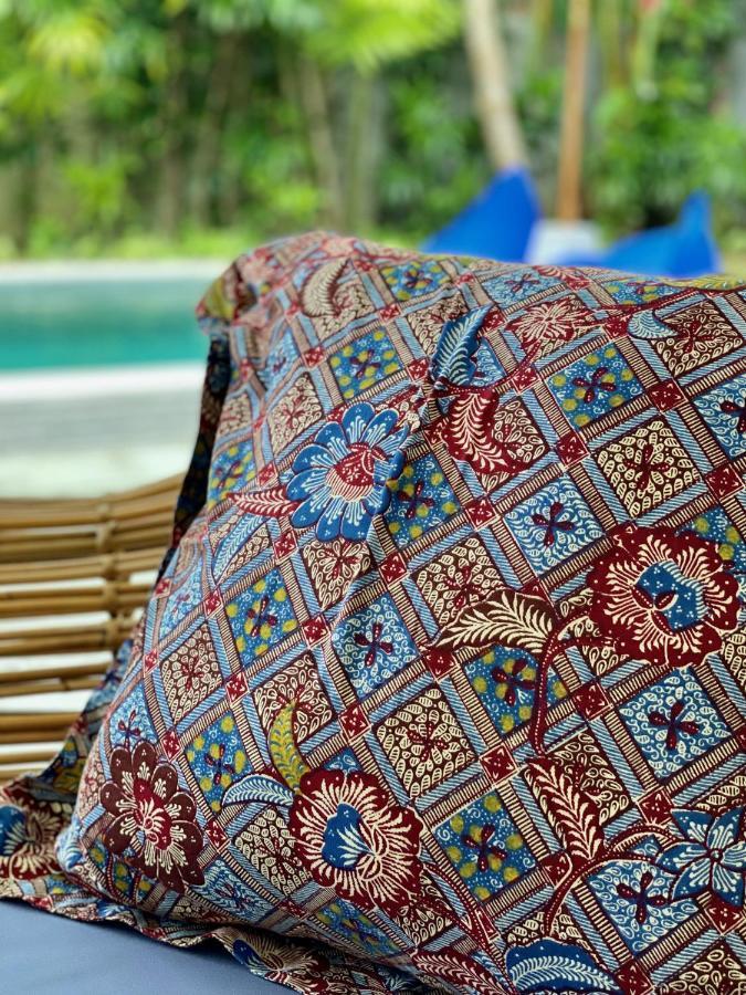 Villa Biru - 500M Batubelig Beach Canggu Dış mekan fotoğraf